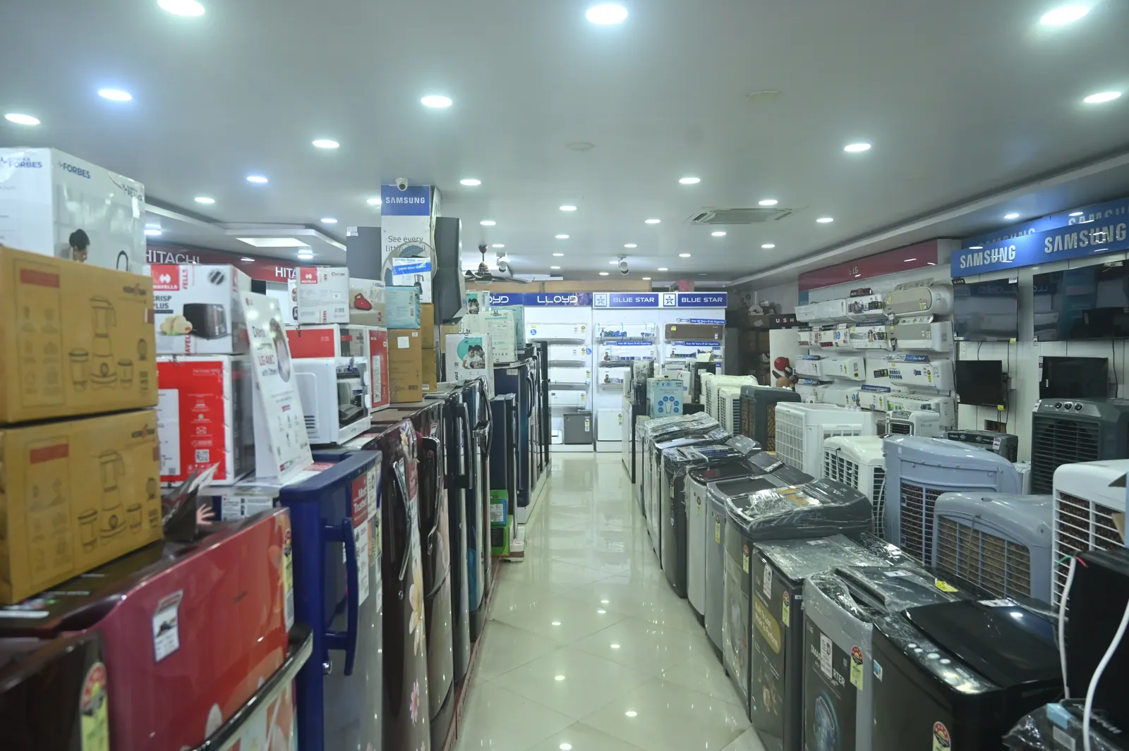 Actual Vardhman Electronics showroom interior in Mango, Jamshedpur